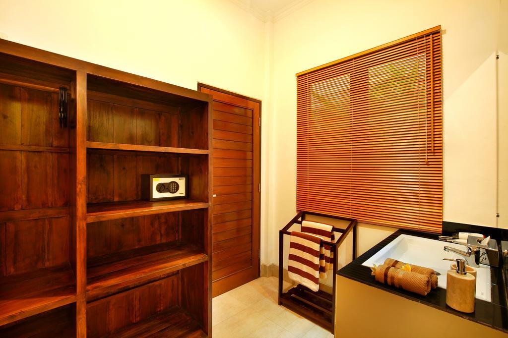 De Liza Villa Seminyak Beachside By Bali Asia Villa Exterior foto