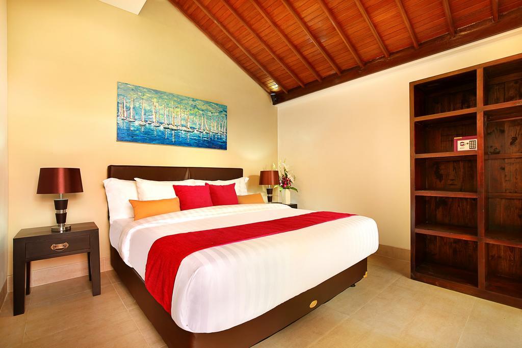 De Liza Villa Seminyak Beachside By Bali Asia Villa Exterior foto